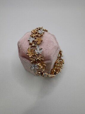 Sarah Coventry Gold Tone Leaf Bracelet Two Tone Vintage Floral Link 7 Inch